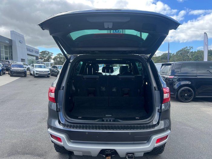 2022 Ford Everest Titanium