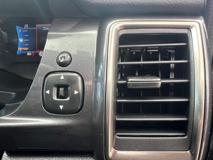 2022 Ford Everest Titanium