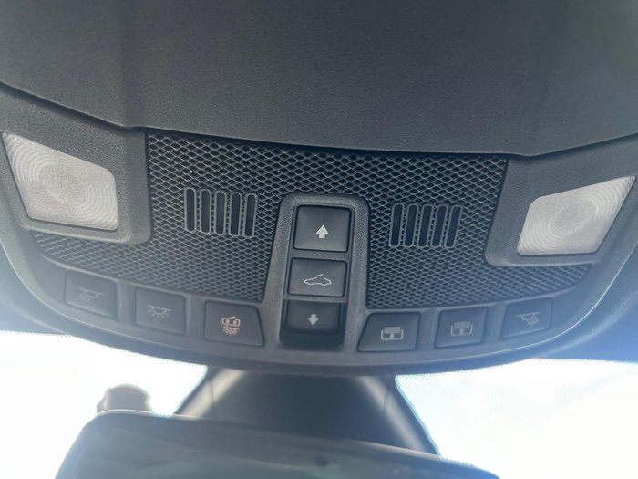 2022 Ford Everest Titanium