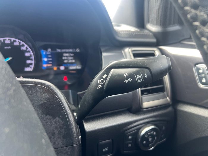 2022 Ford Everest Titanium