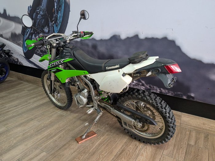 2015 Kawasaki KLX250S GREEN