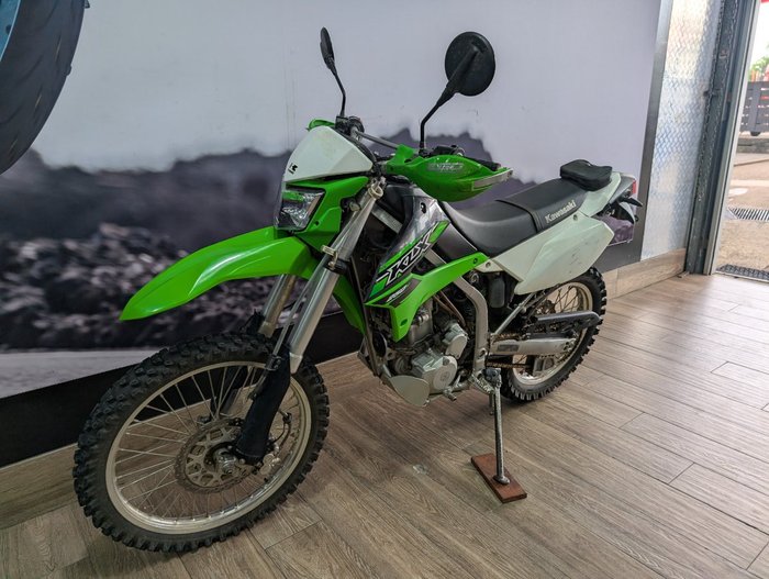 2015 Kawasaki KLX250S GREEN