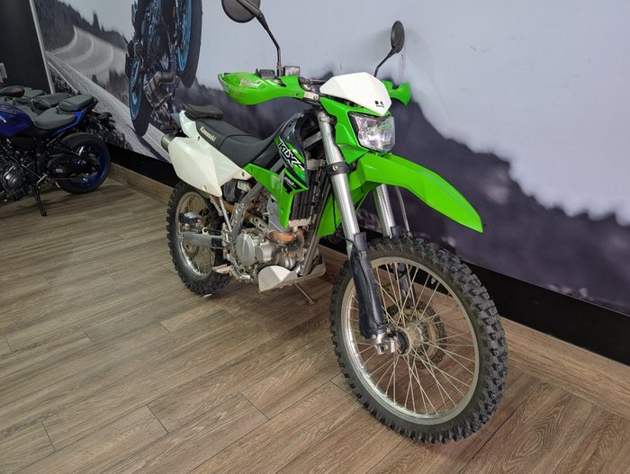 2015 Kawasaki KLX250S GREEN