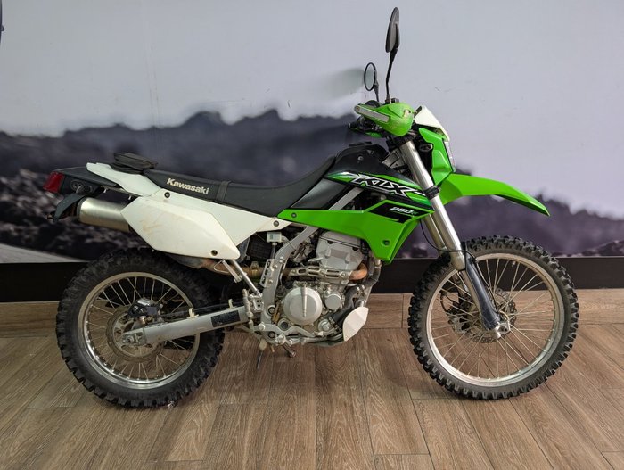 2015 Kawasaki KLX250S GREEN