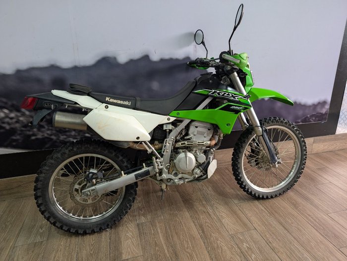 2015 Kawasaki KLX250S GREEN