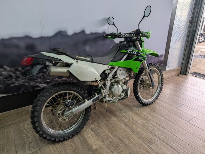 2015 Kawasaki KLX250S GREEN