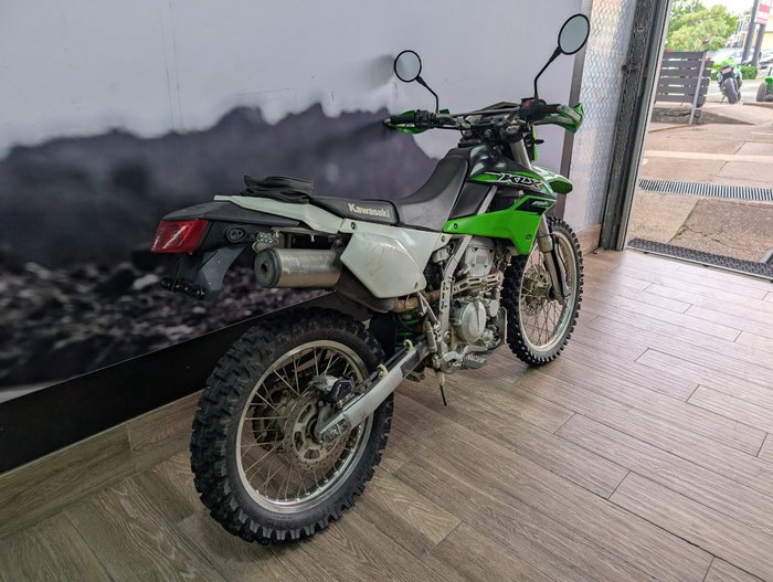 2015 Kawasaki KLX250S GREEN