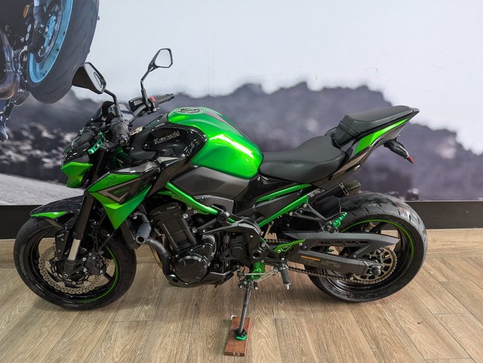 2022 Kawasaki Z900 SUPERNAKED (ZR900) Black