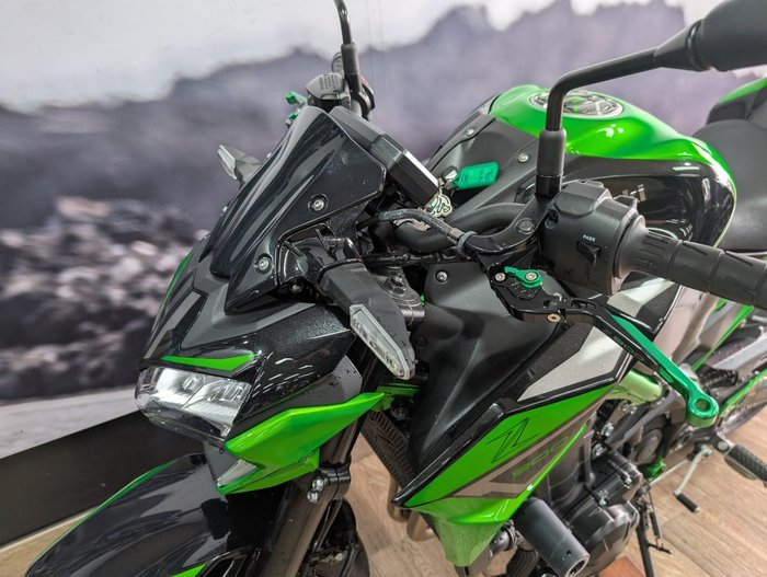 2022 Kawasaki Z900 SUPERNAKED (ZR900) Black