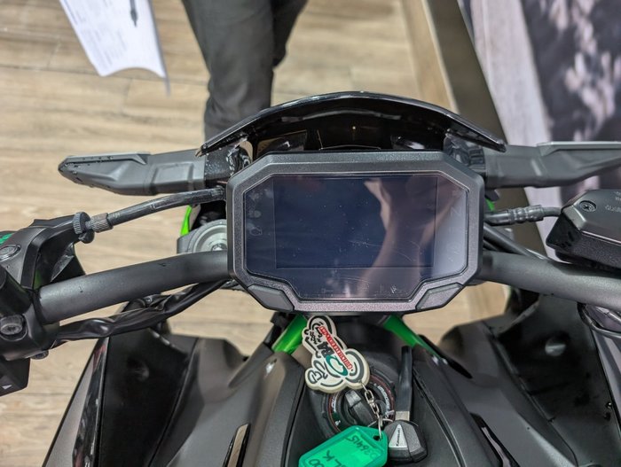 2022 Kawasaki Z900 SUPERNAKED (ZR900) Black