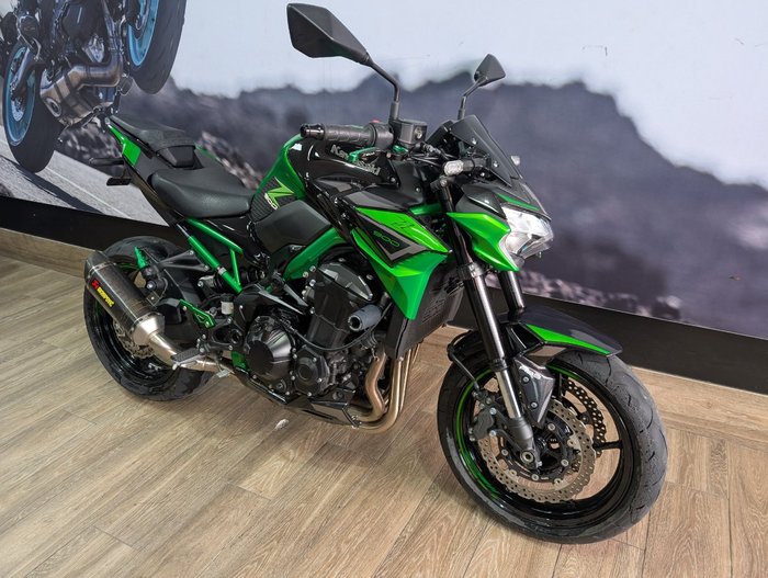 2022 Kawasaki Z900 SUPERNAKED (ZR900) Black