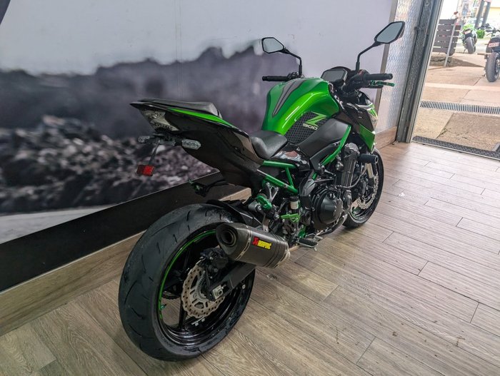 2022 Kawasaki Z900 SUPERNAKED (ZR900) Black