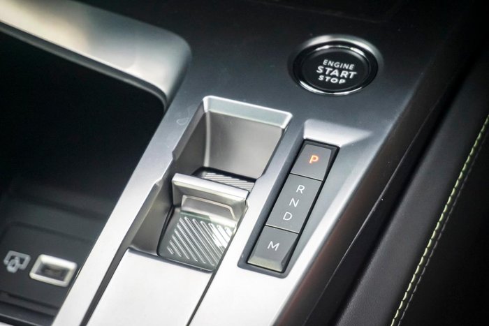 2025 Peugeot 308 GT Hybrid