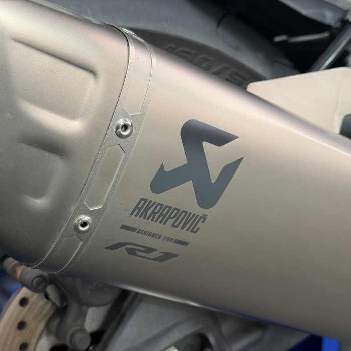 2023 Yamaha YZF-R1 Blue