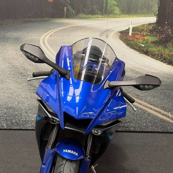 2023 Yamaha YZF-R1 Blue