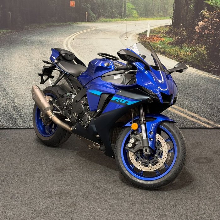 2023 Yamaha YZF-R1 Blue