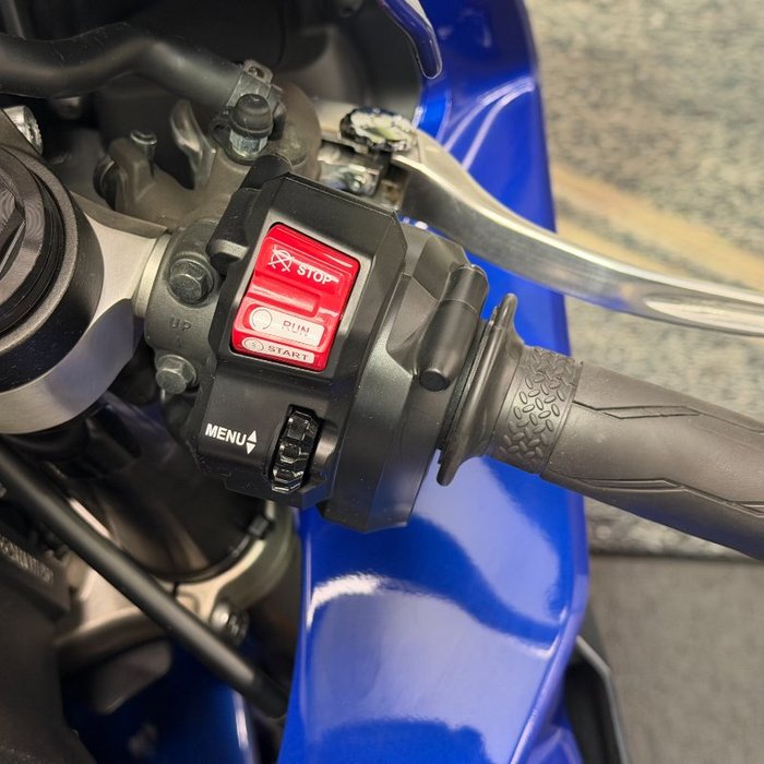 2023 Yamaha YZF-R1 Blue