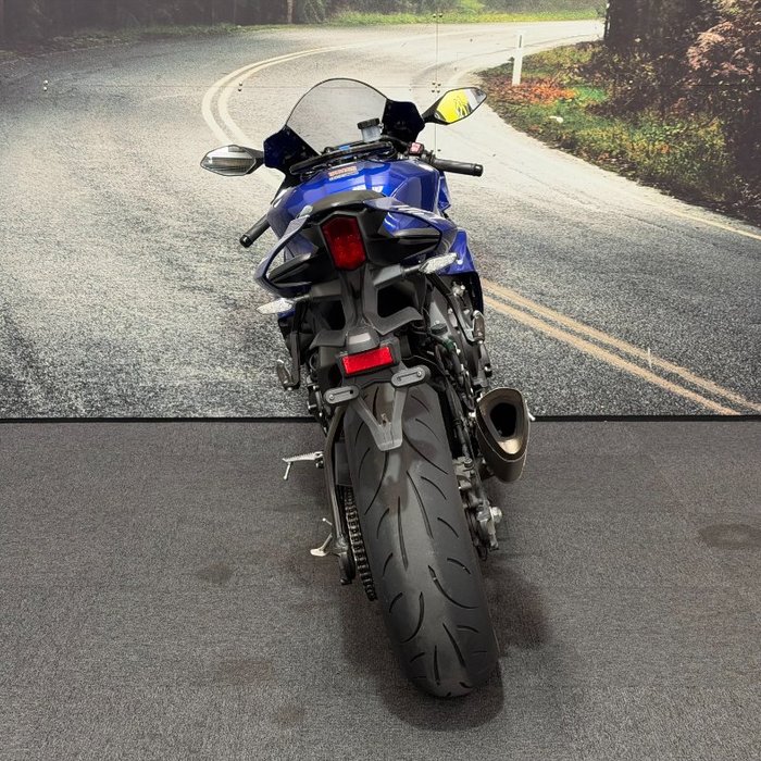 2023 Yamaha YZF-R1 Blue