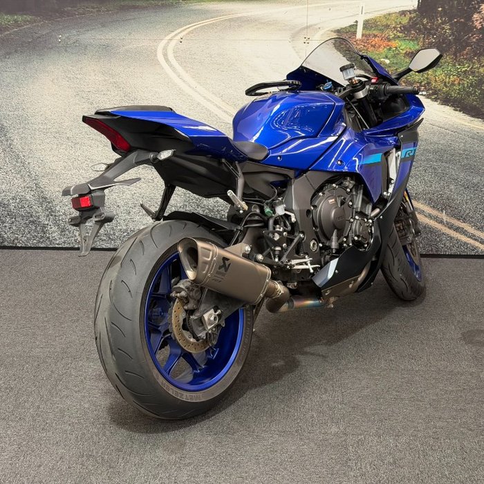 2023 Yamaha YZF-R1 Blue