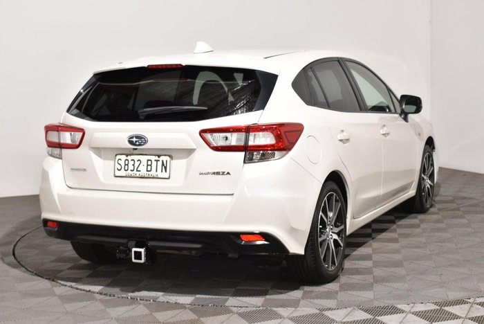 2017 Subaru Impreza 2.0i