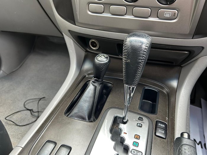 2005 Toyota Landcruiser GXL