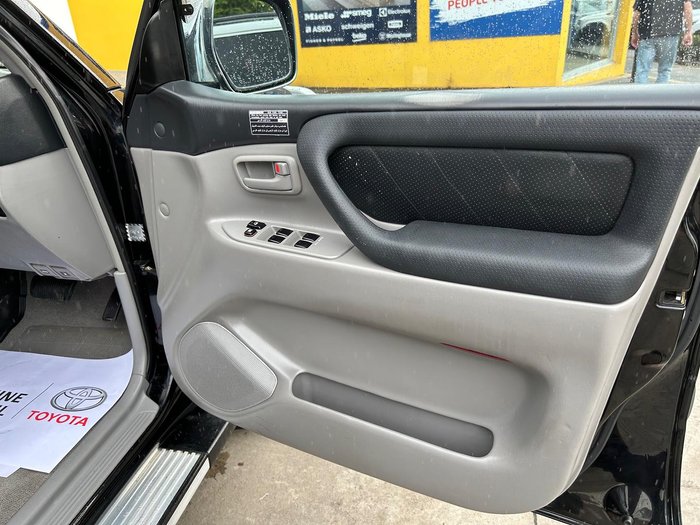 2005 Toyota Landcruiser GXL