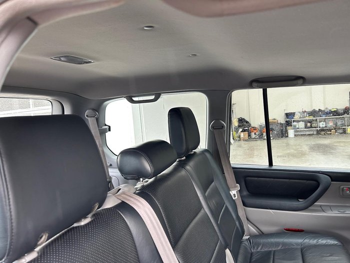 2005 Toyota Landcruiser GXL