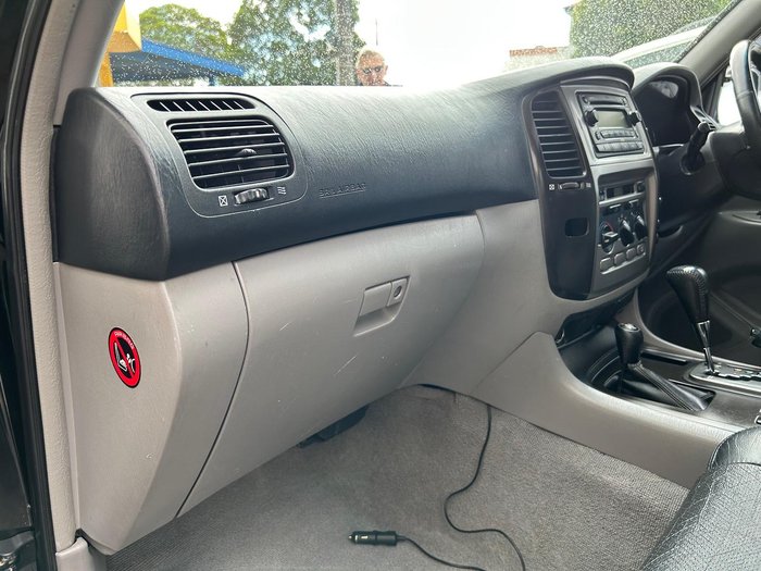 2005 Toyota Landcruiser GXL