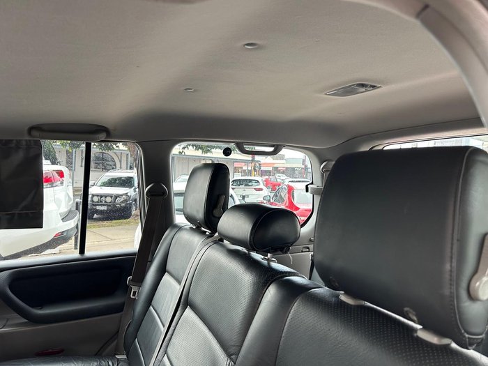 2005 Toyota Landcruiser GXL