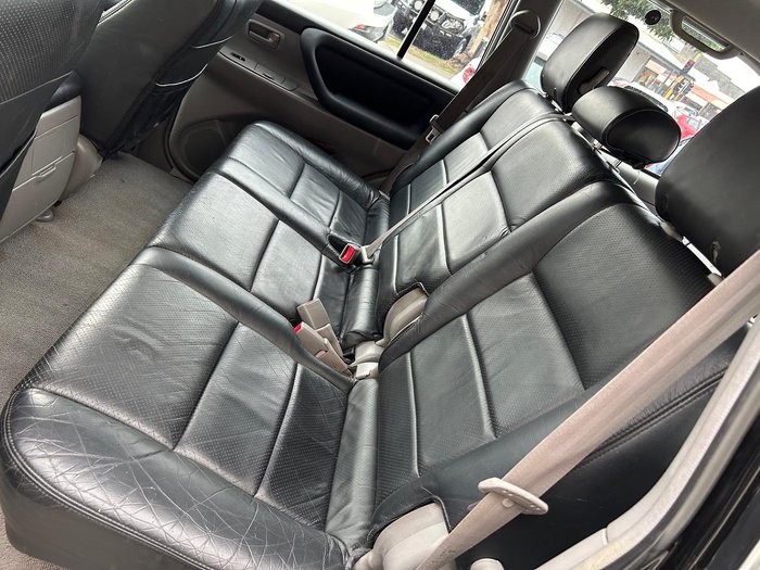 2005 Toyota Landcruiser GXL
