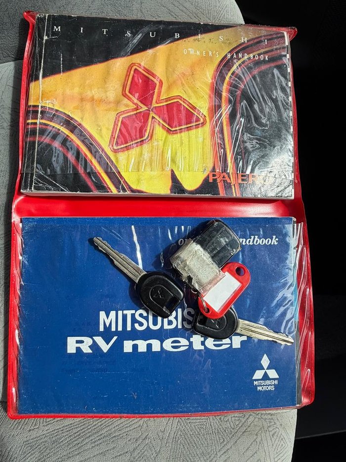 2001 Mitsubishi Pajero GLS
