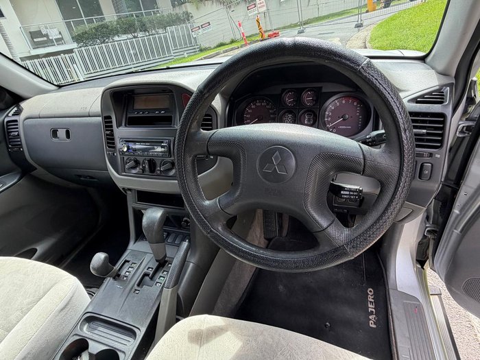 2001 Mitsubishi Pajero GLS
