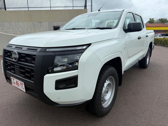 2025 Nissan Navara SL