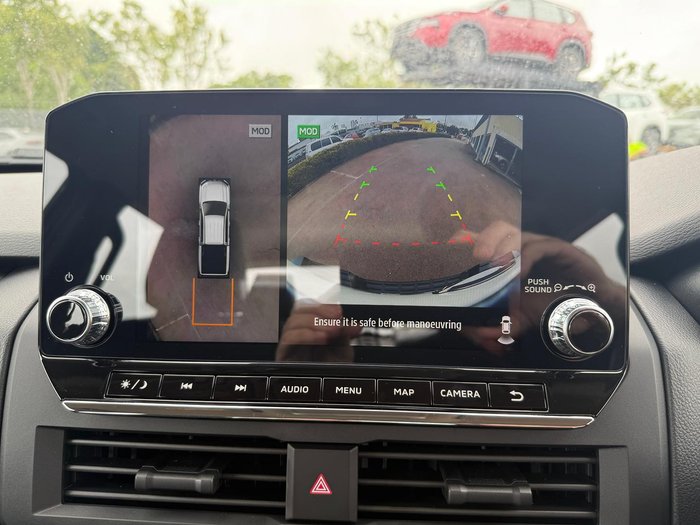 2025 Nissan Navara SL