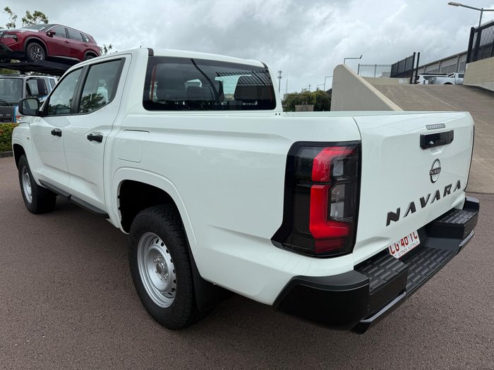 2025 Nissan Navara SL