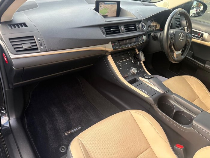 2015 Lexus CT 200h Luxury