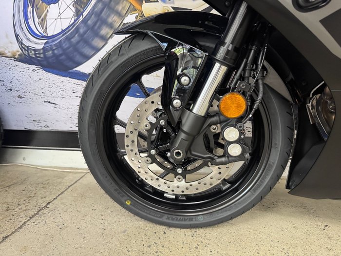 2025 Yamaha YZF-R7LA Grey