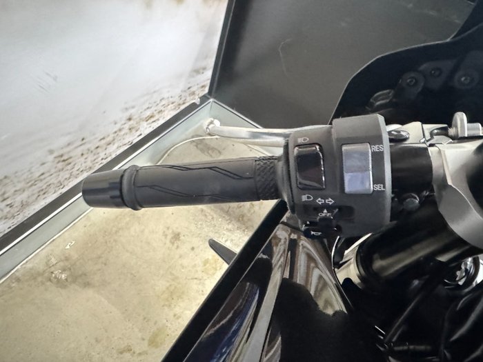 2025 Yamaha YZF-R7LA Grey