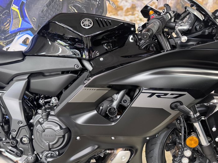 2025 Yamaha YZF-R7LA Grey