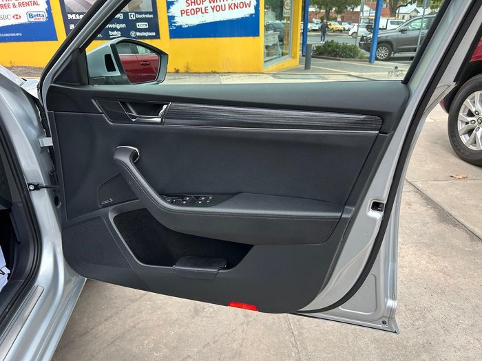 2021 SKODA Superb 162TSI Style