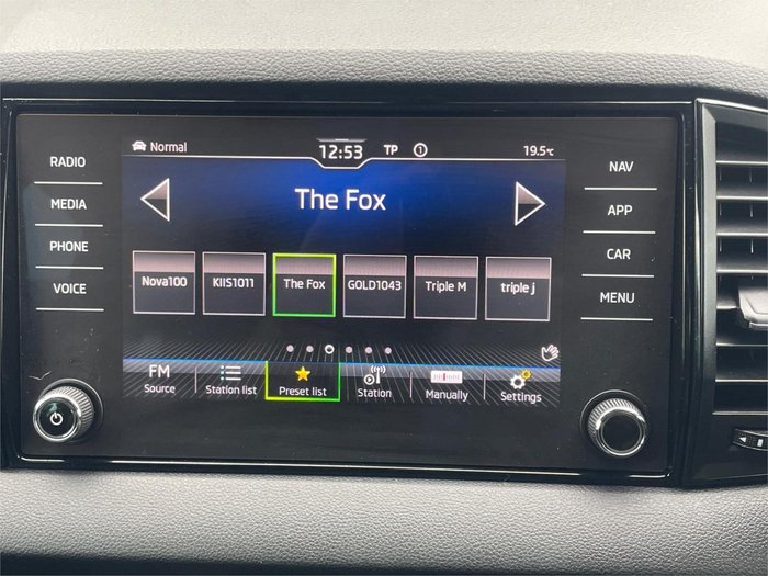 2020 SKODA Karoq 140TSI Sportline NU MY21 AWD Moon White