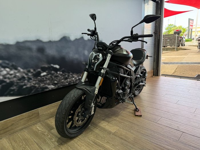 2021 BENELLI 502C Black