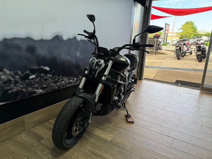 2021 BENELLI 502C Black