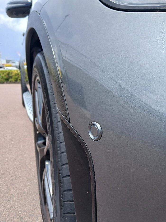 2022 Mercedes-Benz GLC-Class GLC300