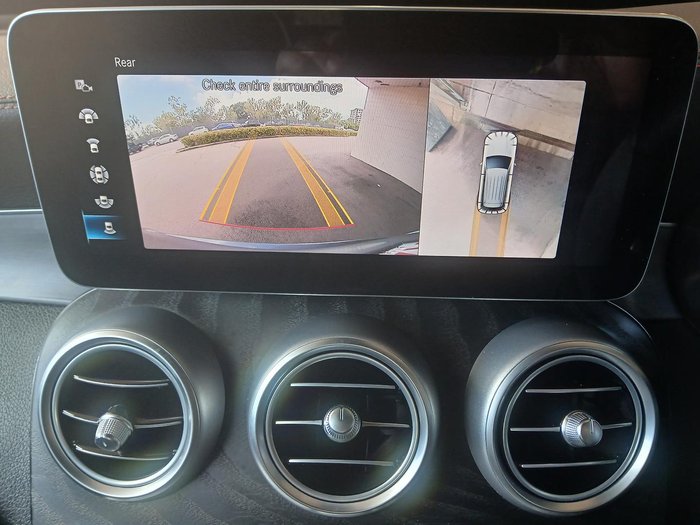 2022 Mercedes-Benz GLC-Class GLC300