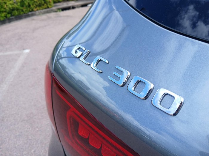 2022 Mercedes-Benz GLC-Class GLC300