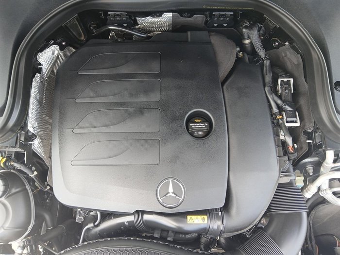 2022 Mercedes-Benz GLC-Class GLC300