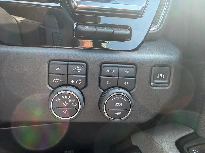 2025 Chevrolet Silverado 1500 ZR2 W/Tech Pack