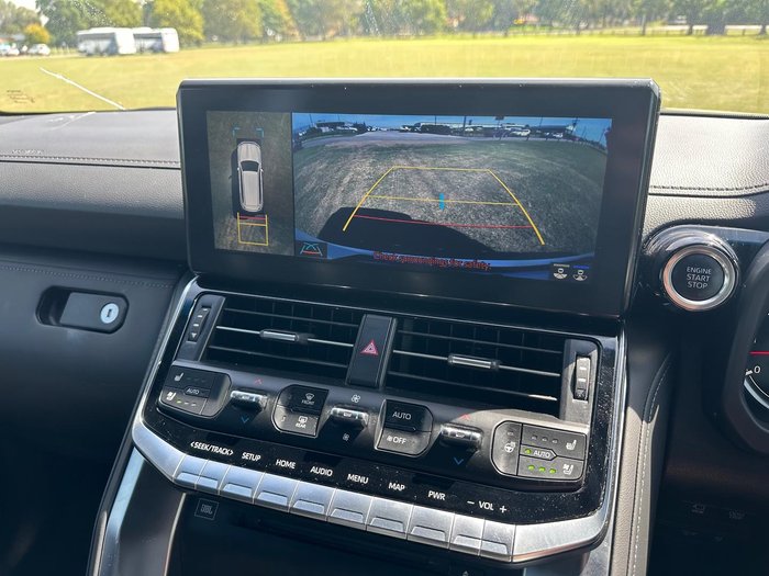 2024 Toyota Landcruiser Sahara