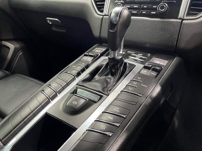 2017 Porsche Macan 95B MY17 AWD Carrara White